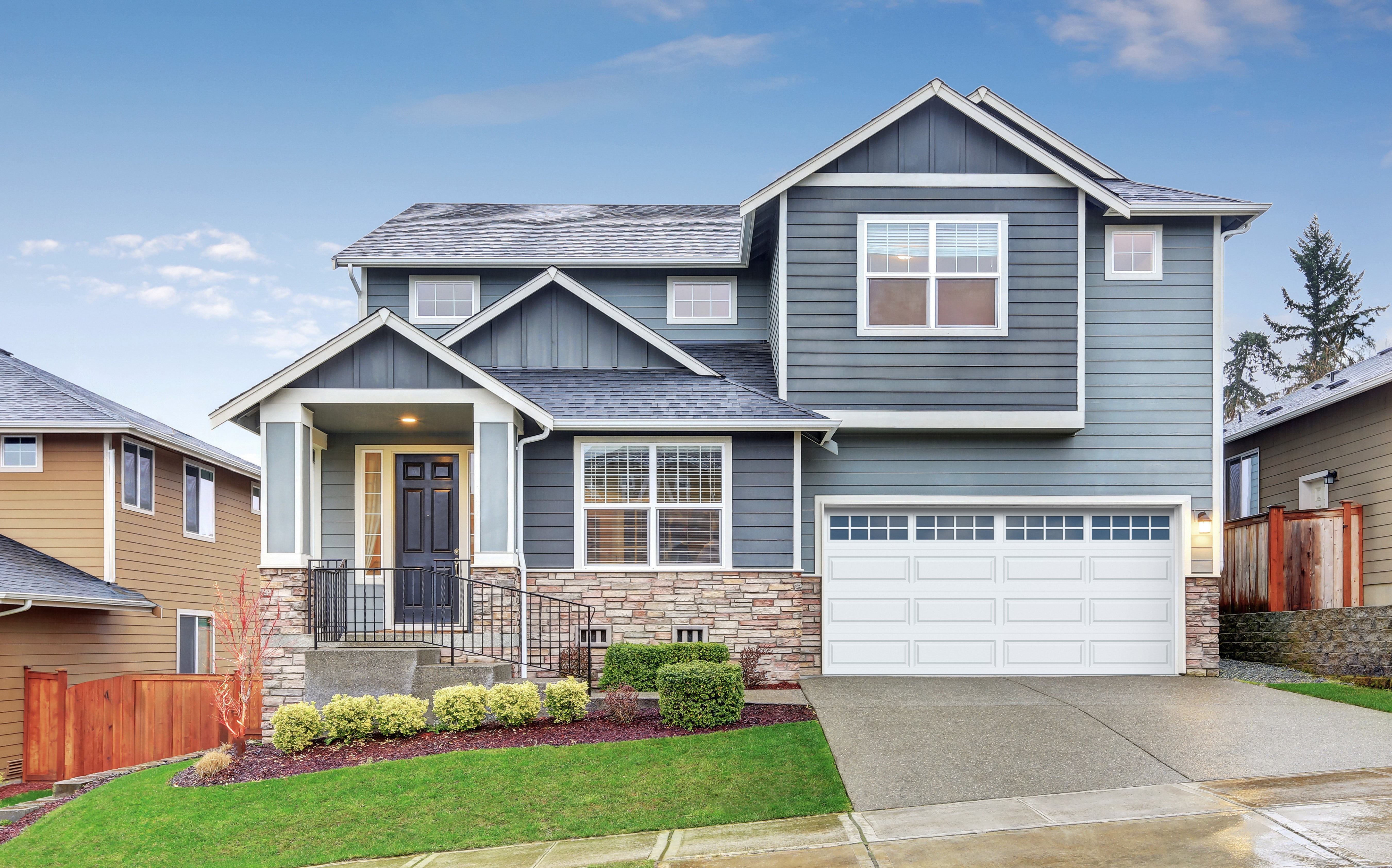 Insulated Garage Doors - Classic Steel Series